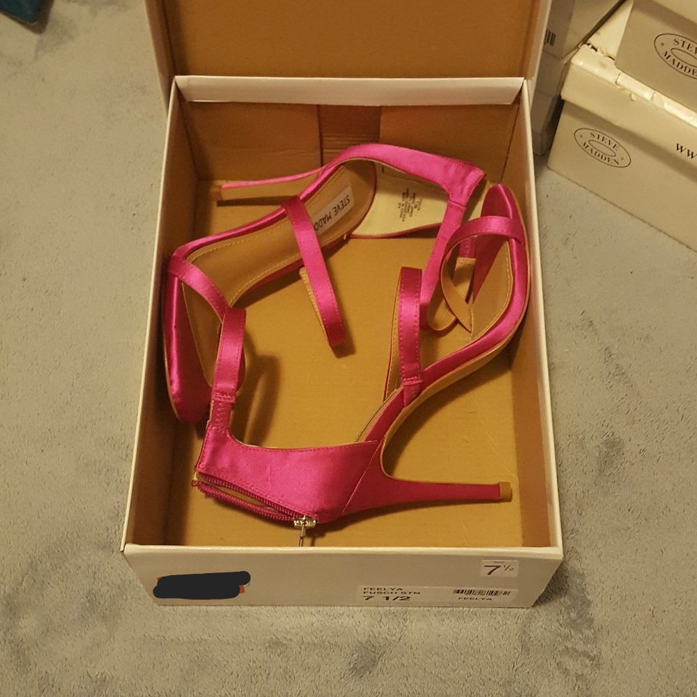 Steve Madden Feelya Women's Size 7.5 Fuschia Stiletto Sandals